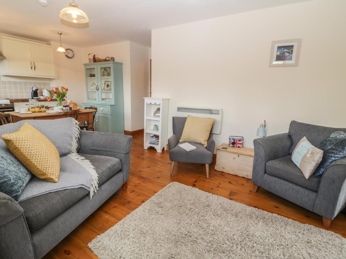 הלסטון Honeysuckle Cottage מראה חיצוני תמונה