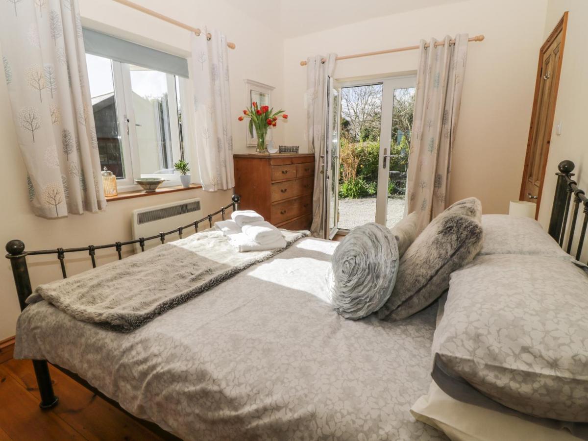 הלסטון Honeysuckle Cottage מראה חיצוני תמונה